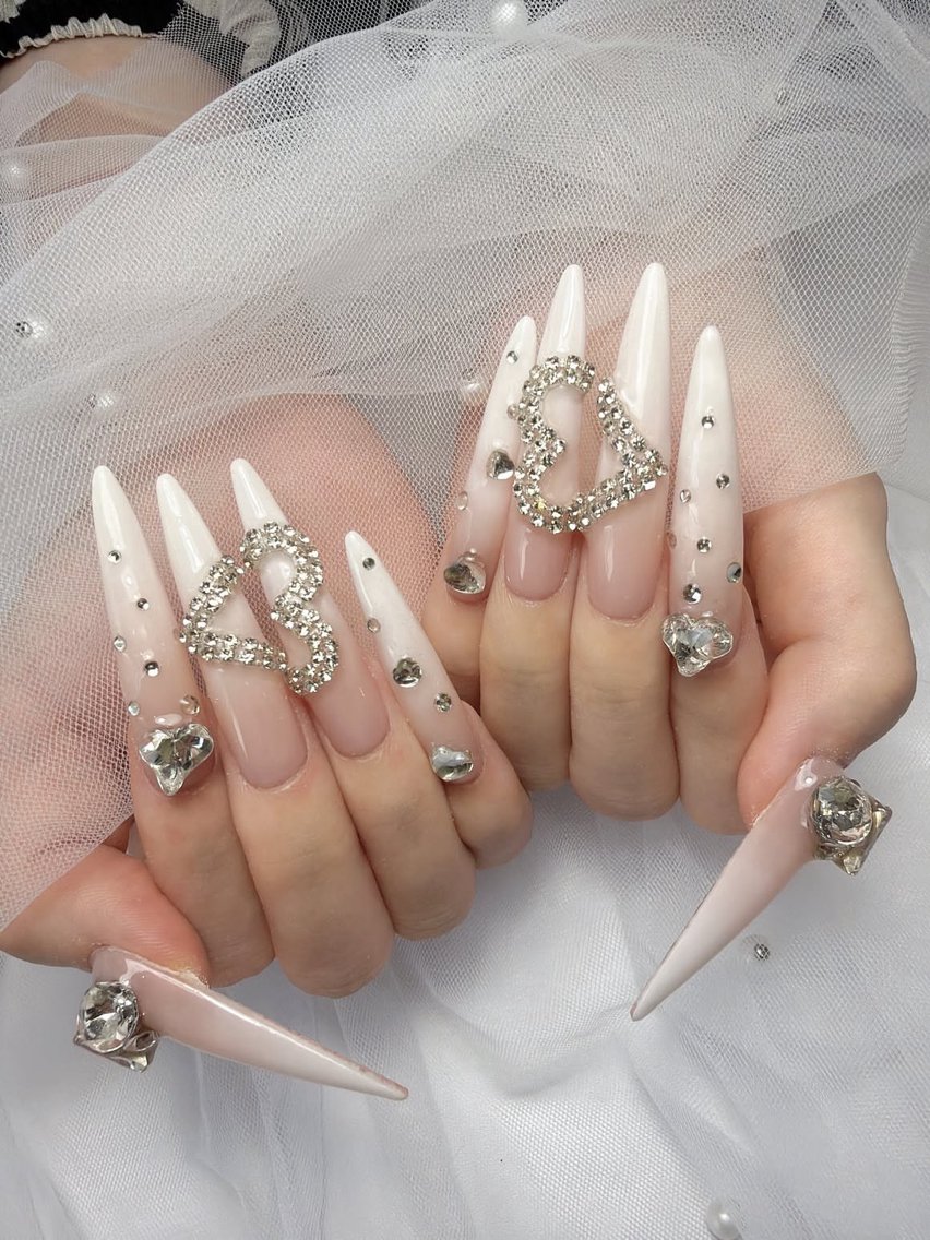 ネイル チークネイル 長さ出し フラッシュネイル フレンチネイル グラデーション ハンドネイル Lenie Nail Salonのネイルデザイン