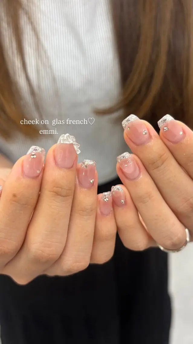 ネイル フレンチネイル ガラスフレンチ 氷ネイル・うるうるネイル ハンドネイル emmi nailのネイルデザイン