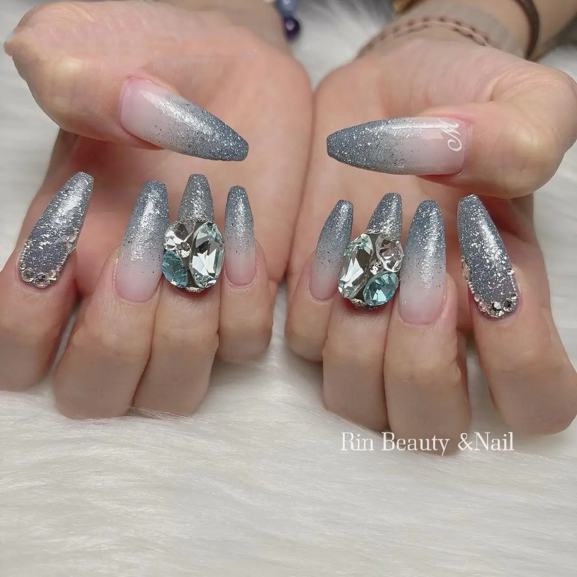 ネイル アートネイル フレンチネイル ジェルネイル 韓国ネイル ミラーネイル Rin Nail 新大久保店のネイルデザイン