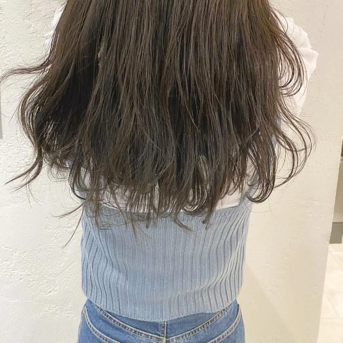 ミディアム カラー グレージュ オリーブグレージュ オリーブグレー レイヤーボブ/ボブ 仲川和人のヘアスタイル