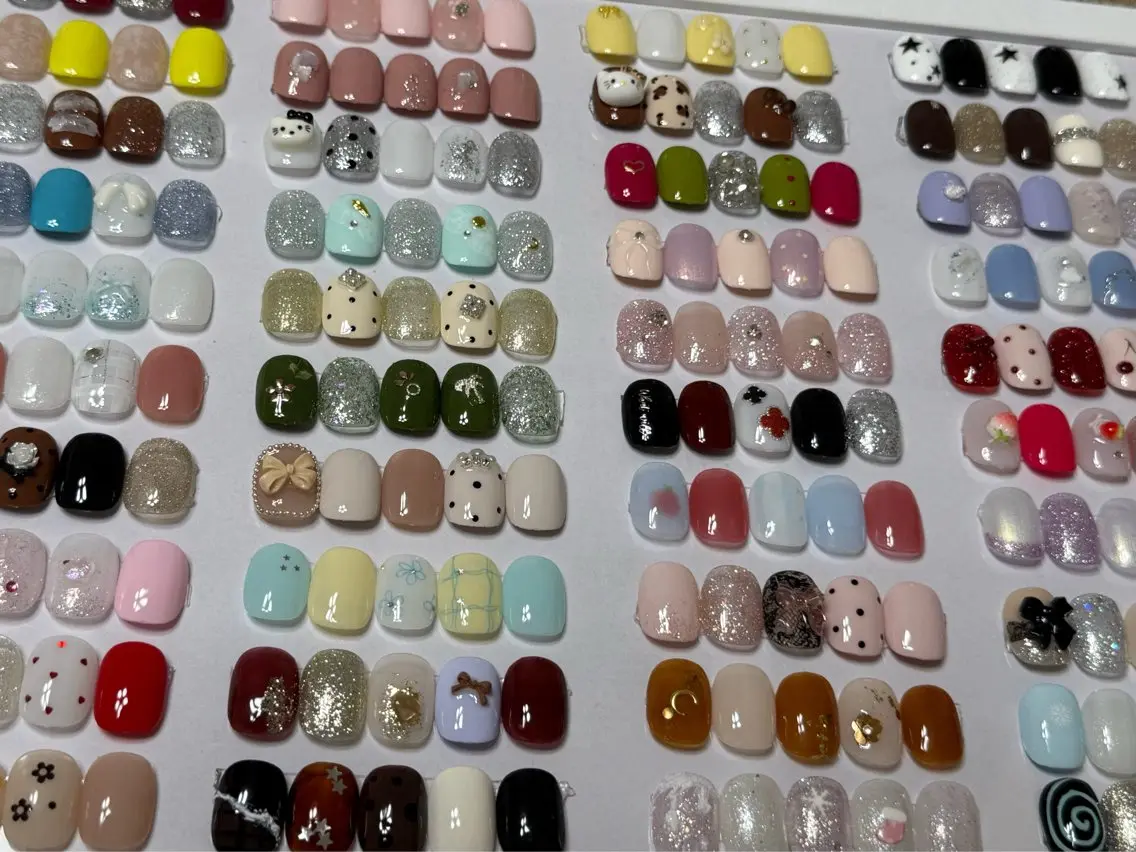 ネイル ハンドネイル ルリン サロン💅のネイルデザイン
