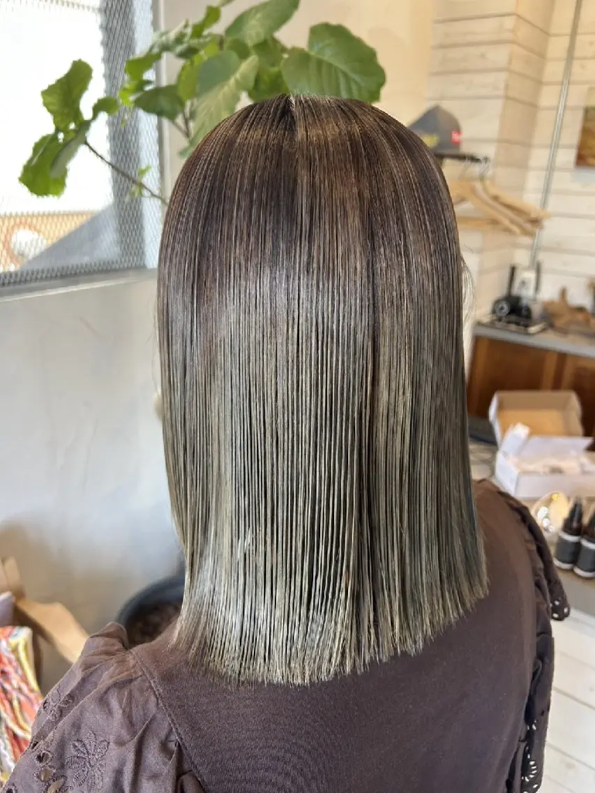 セミロング カラー 透明感カラー ヘアカラー 縮毛矯正/髪質改善 松本将之進のヘアスタイル