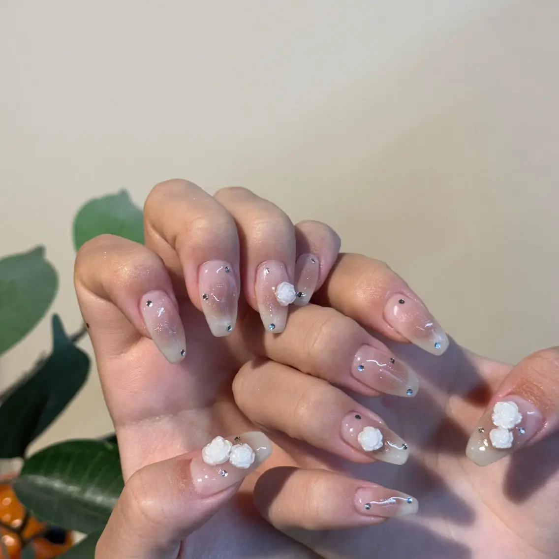 ネイル ハンドネイル ☁️BLITZ 🎀笠原雪音🎀のネイルデザイン