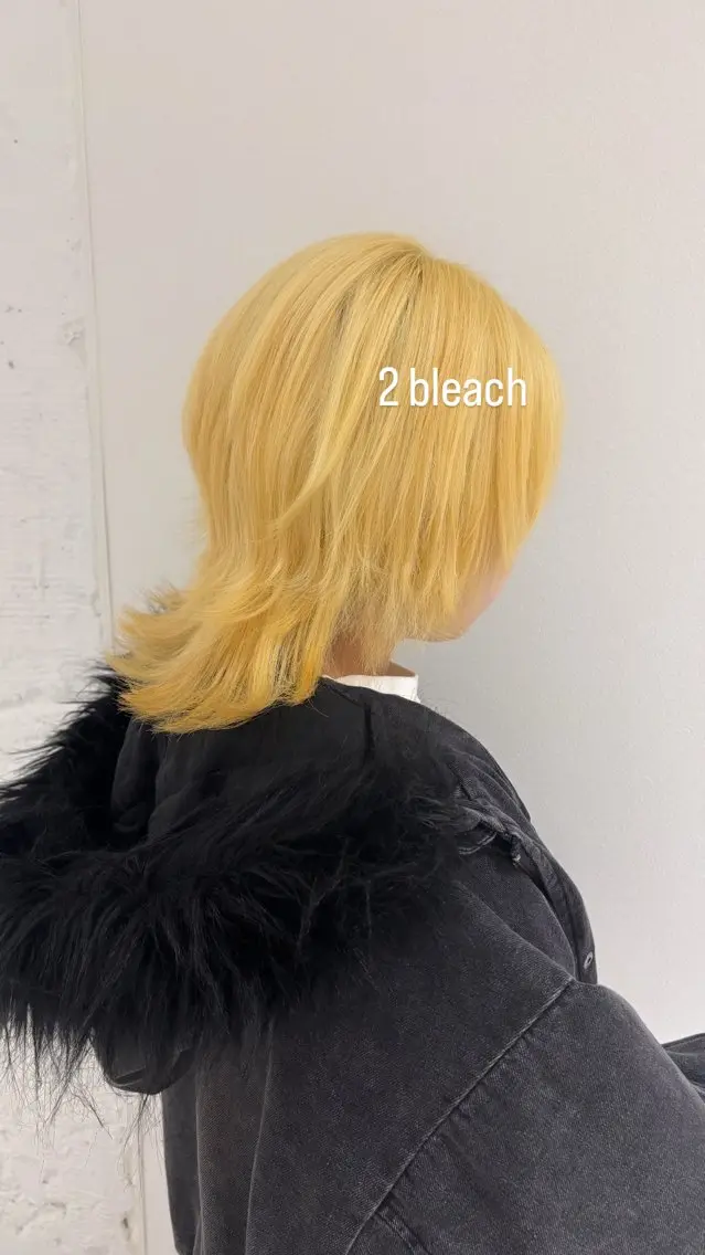 セミロング カラー ヘアカラー 🍓ハイトーンカラー 🎀nene🍓のヘアスタイル
