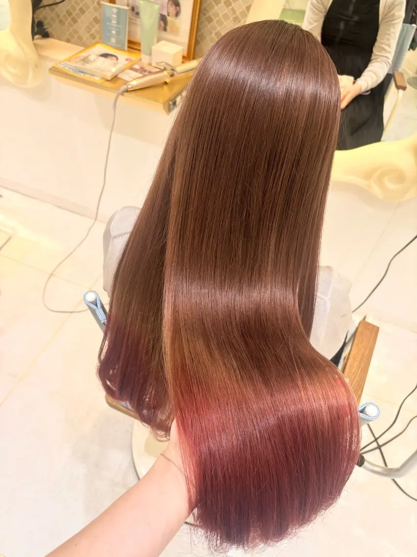 ロング カラー ベージュカラー グラデーションカラー ピンクカラー ヘアカラー 💐レイヤー/透明感 カラー💐智口彩香のヘアスタイル
