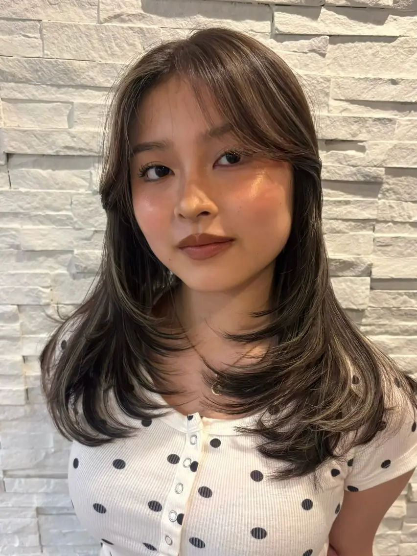 ロング 🌺海外風ハイライト 🌺カマタ　アンナのヘアスタイル