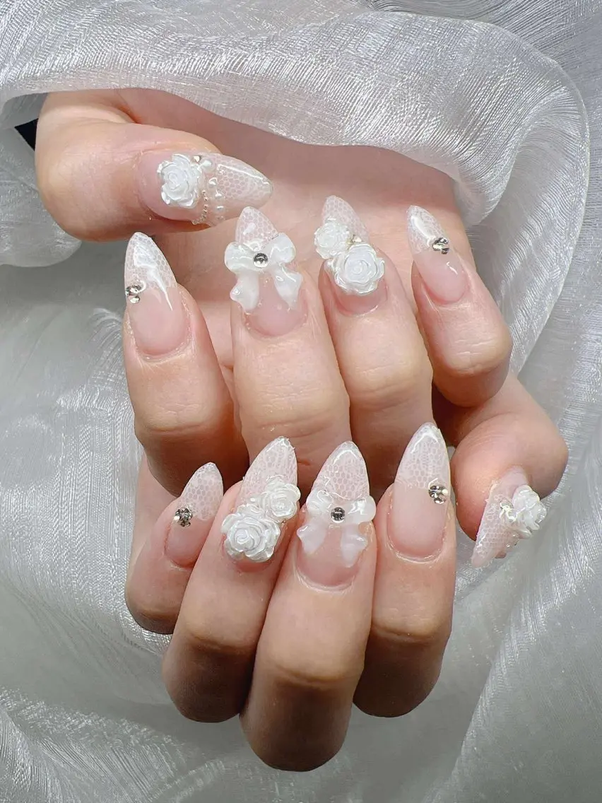 ネイル 長さ出し グラデーション 卒業式 キラキラネイル マグネットネイル ハンドネイル Lee Nailsのネイルデザイン