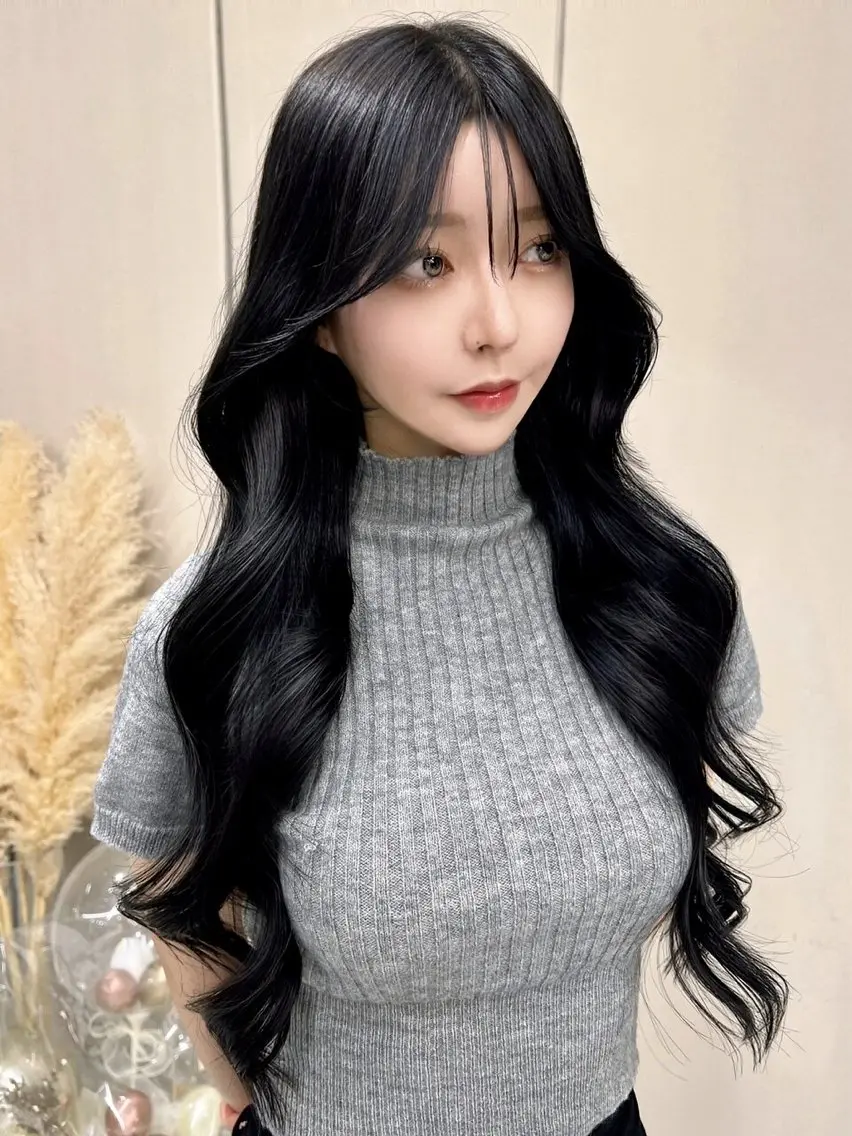 ロング d.i.e.v.a. ラナのヘアスタイル
