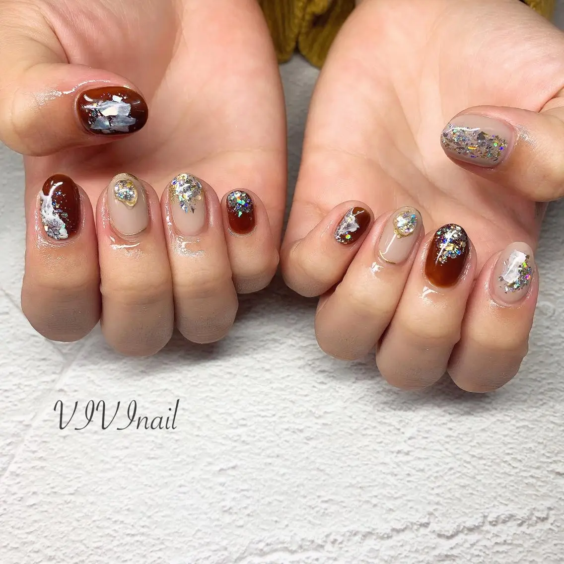 ネイル キラキラネイル ショートネイル ハンドネイル vivi nailのネイルデザイン