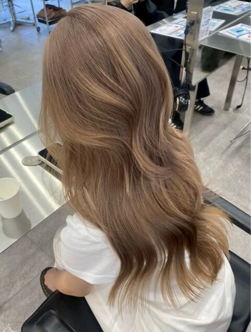 カラー ベージュカラー ブリーチ 透明感カラー ダブルカラー ハイトーンカラー ヘアカラー あつき/パーマ/縮毛 /ブリーチ特化🌟のヘアスタイル