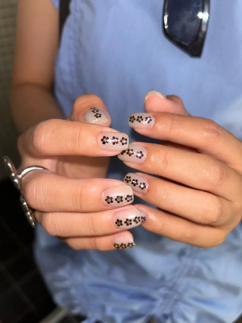 ネイル ハンドネイル 🪐富島彩夏 /海外nail🪐のネイルデザイン