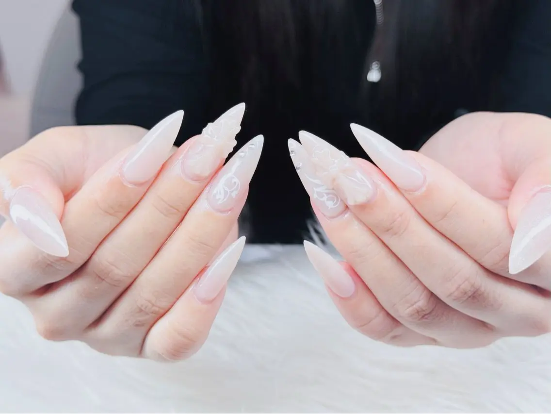 ロング ARI Heaven 池袋のネイルデザイン