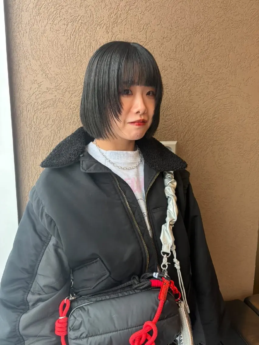 かわいいレイヤーの入ったボブからミディアムのカットです❗❗❗の写真