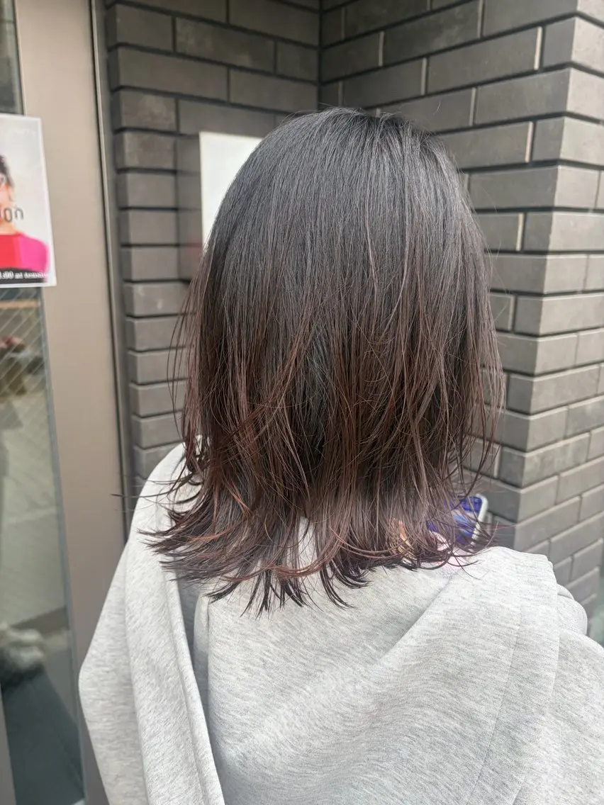 ミディアム ミディアムレイヤー レイヤーカット カット トリートメント cana 札幌レイヤースタイルのヘアスタイル