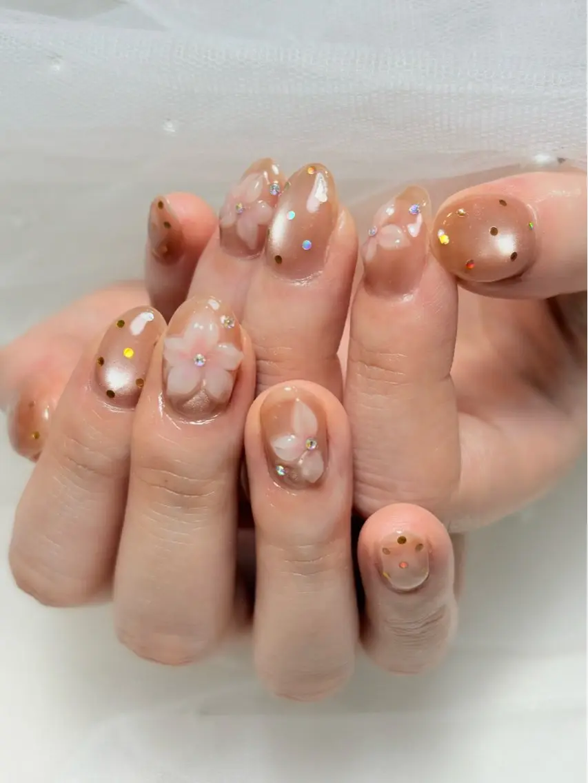 ネイル ハンドネイル AneMone Lisaのネイルデザイン