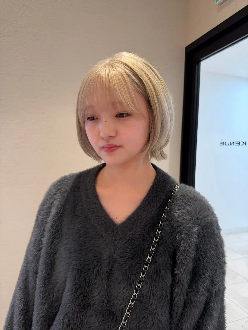 ショート ヘアカラー 海外風/ハイトーン /レイヤー🪐のヘアスタイル
