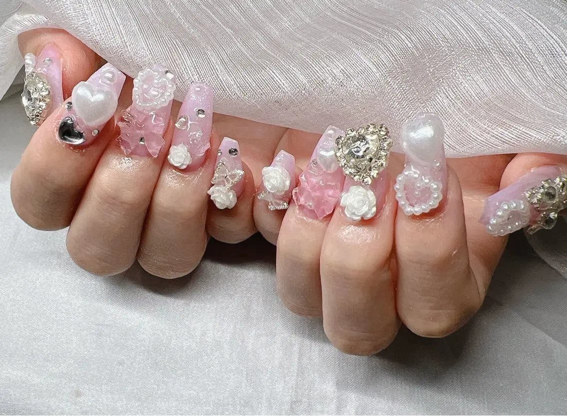 ネイル 長さ出し グラデーション 卒業式 キラキラネイル マグネットネイル ハンドネイル Lee Nailsのネイルデザイン