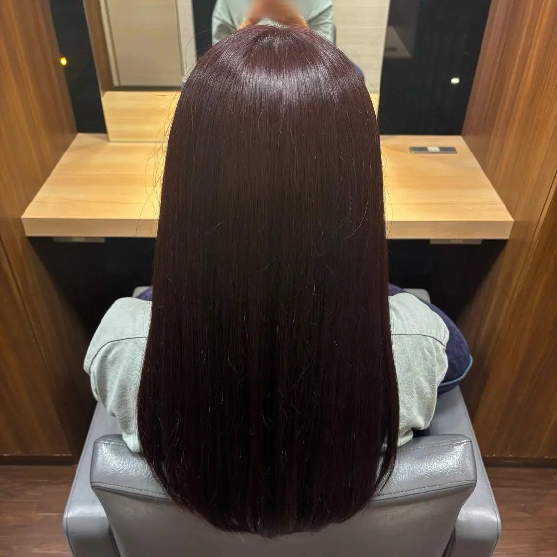ロング カラー ヘアカラー 本堂 美聖のヘアスタイル