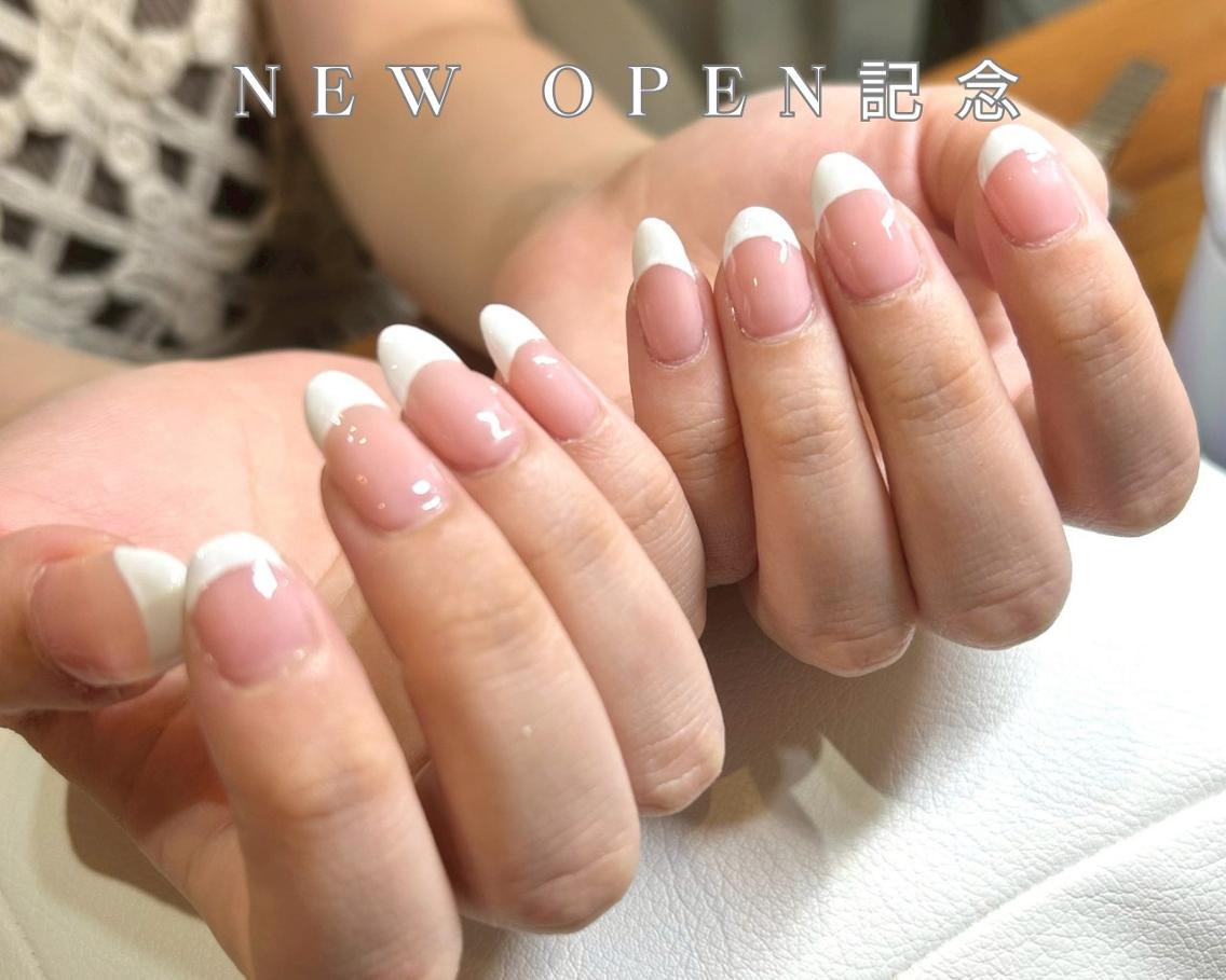 ネイル チークネイル 桜ネイル フラッシュネイル フレンチネイル ジェルネイル melt/noe 長さだし/持ち込みのネイルデザイン