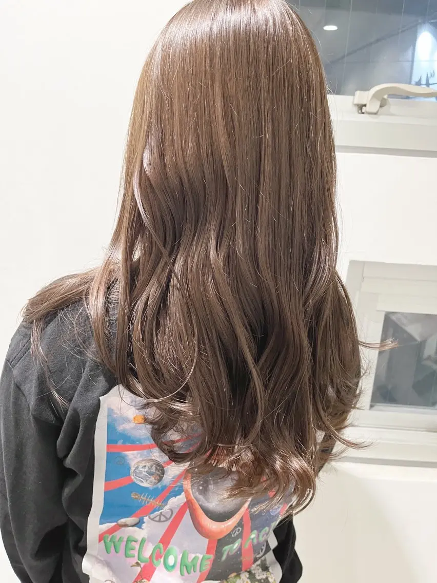 ロング カラー ヘアアレンジ ブリーチ グレージュ ブリーチなしカラー カット ヘアカラー トリートメント 学割有り/清楚/韓国 風/レイヤー/拓朗のヘアスタイル