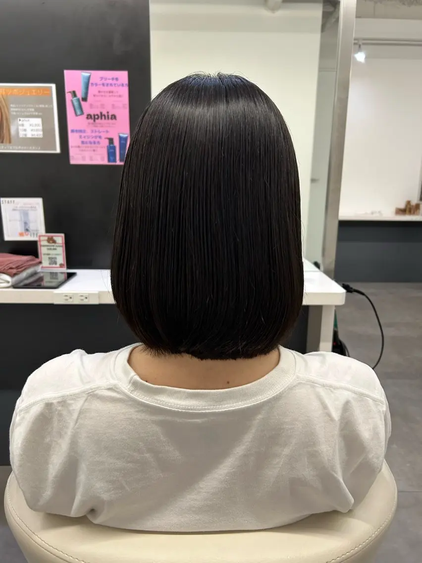 ミディアム ボブ 髪質改善 縮毛矯正 鍛治 美月稀のヘアスタイル