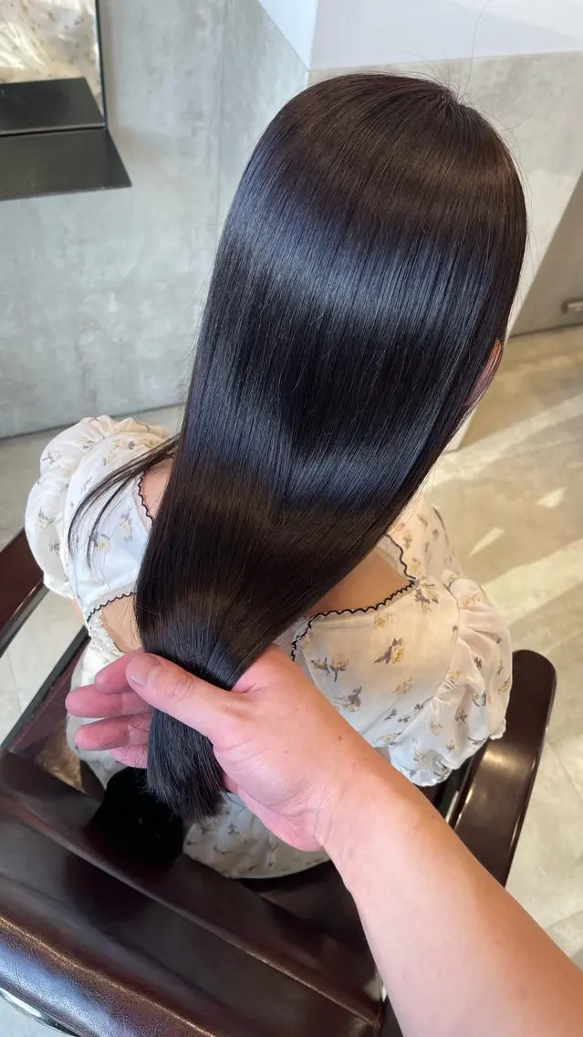 ロング トリートメント 縮毛矯正クロスパーマ 益子達也のヘアスタイル