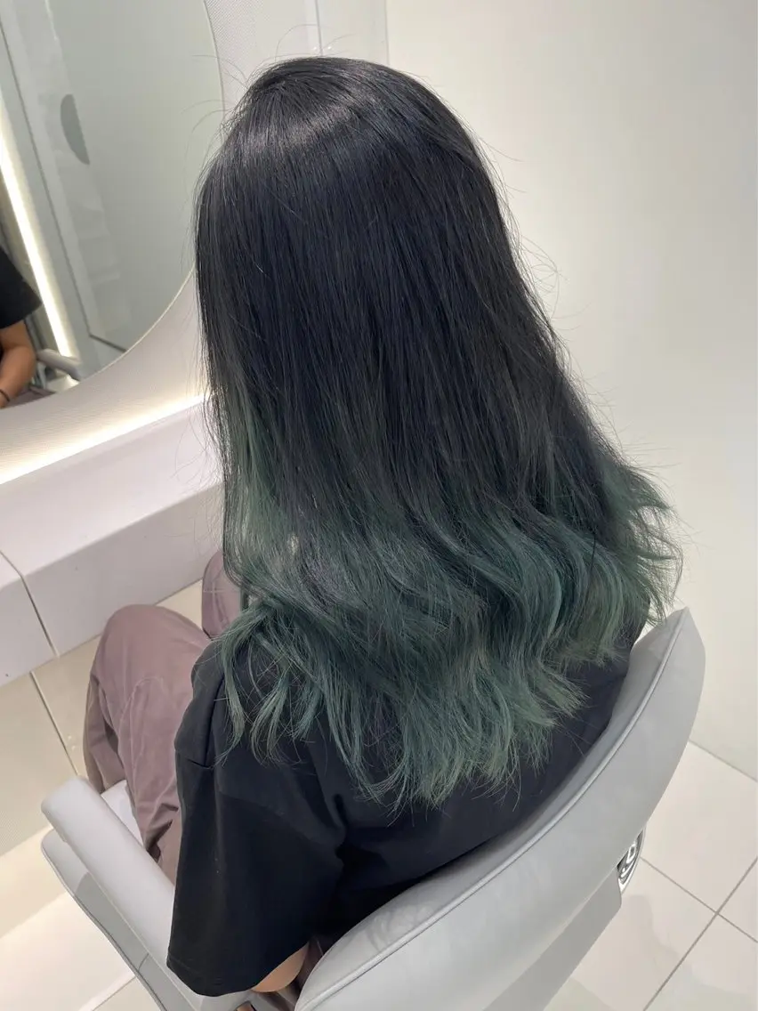 ロング カラー グラデーションカラー トリートメント /カラー/NAOKIのヘアスタイル