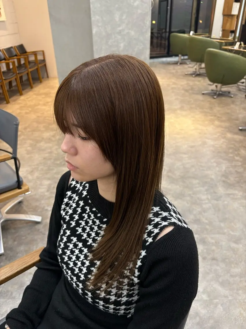 カラー ブラウンカラー 久貝 莉子のヘアスタイル