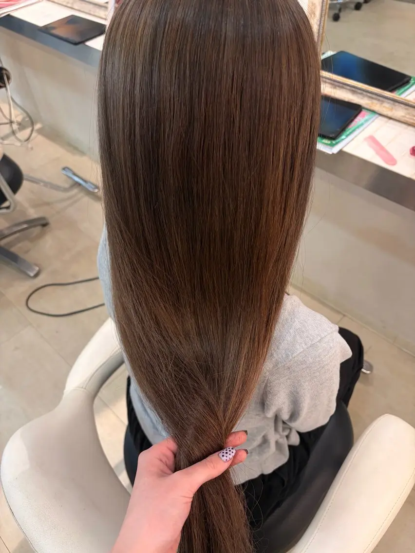 ロング カラー ヘアカラー 井口 陽菜のヘアスタイル