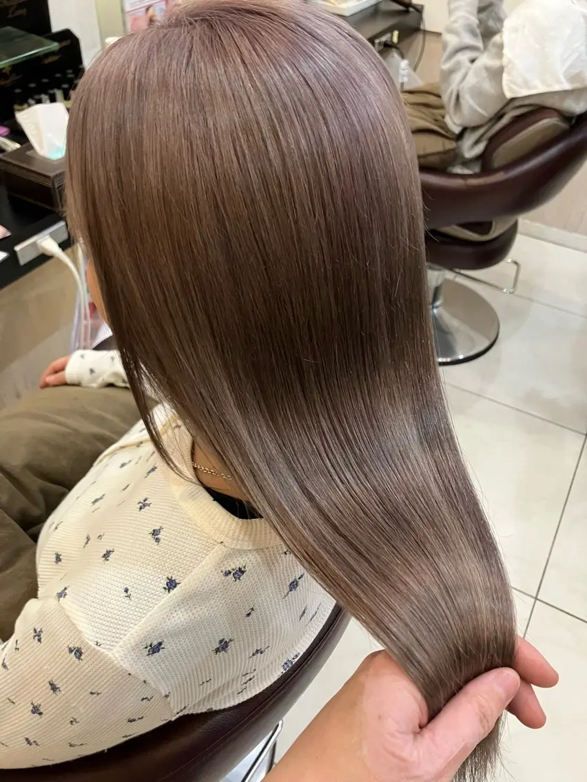 ミディアム ヘアカラー yukari 艶髪ヘアのヘアスタイル