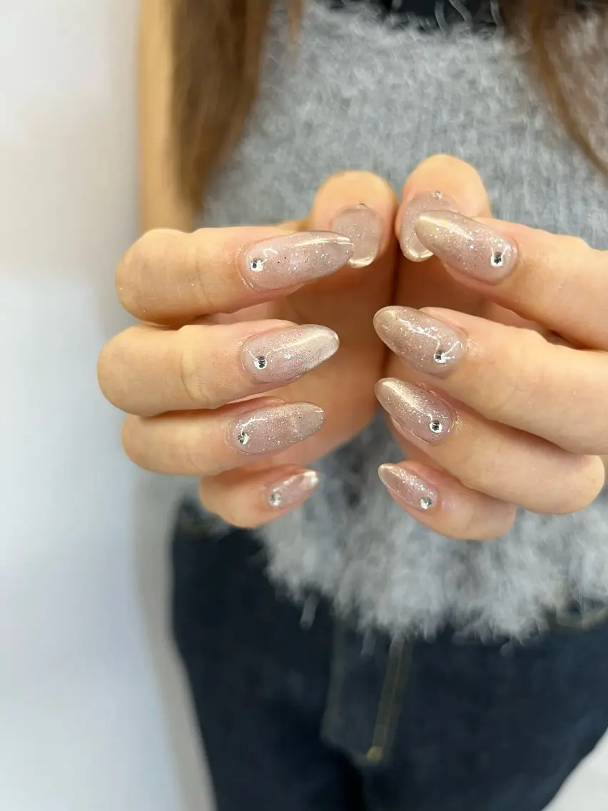 ネイル フラッシュネイル ジェルネイル グラデーション 韓国ネイル マグネットネイル ハンドネイル ハンドケア Bana_ Nailのネイルデザイン