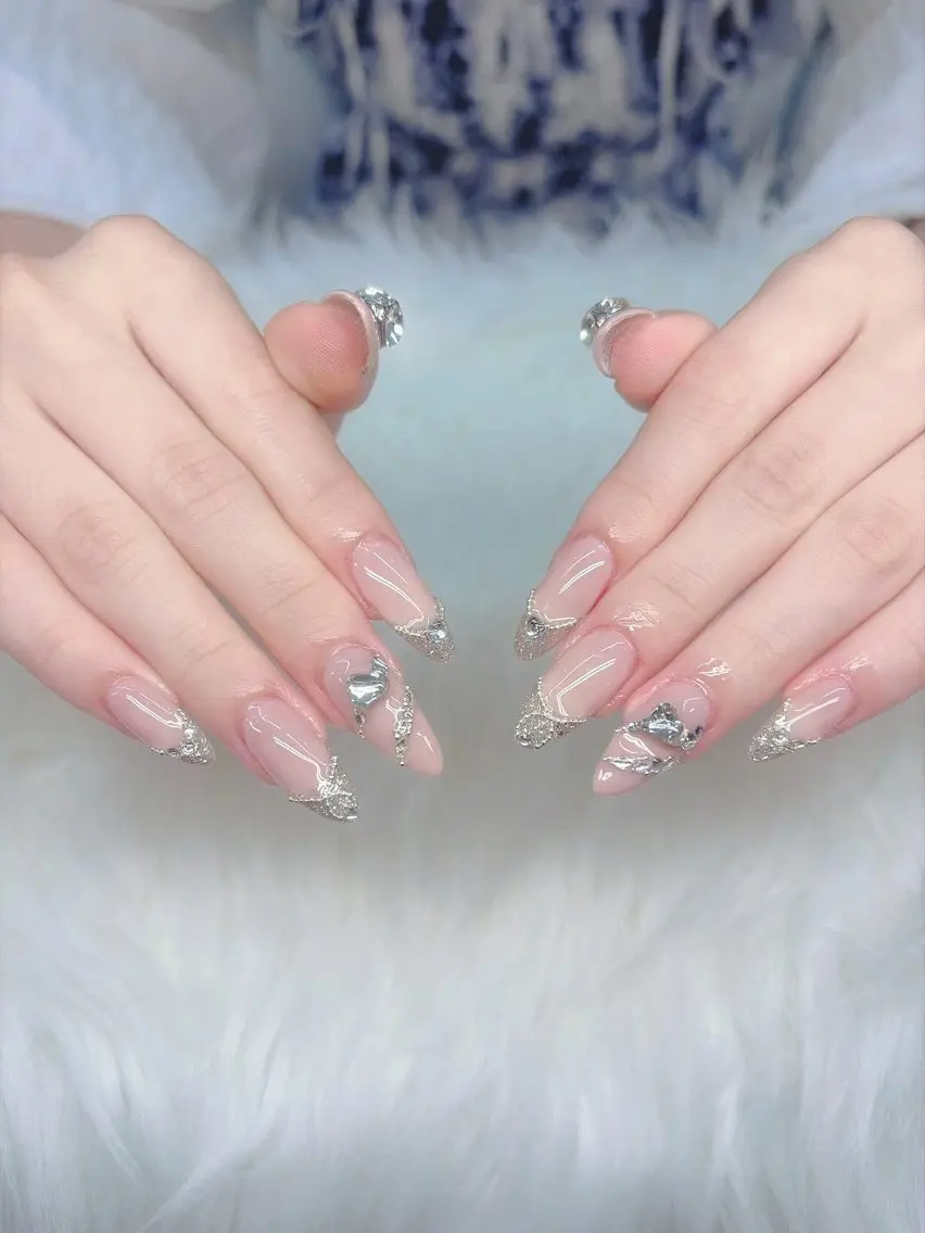 ネイル ジェルネイル 韓国ネイル シンプルネイル ブライダルネイル ハンドネイル GOHOUBI Nail 心斎橋店のネイルデザイン