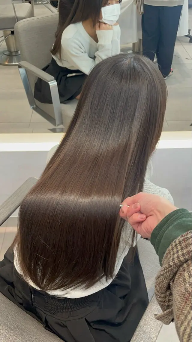 ロング ✨髪質改善✨美髪 矯正🫧小泉のヘアスタイル