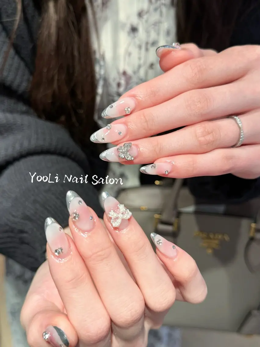 ネイル アートネイル オーロラネイル チークネイル フレンチネイル ガラスフレンチ 🎀🎀YooLi Nail Salonのネイルデザイン