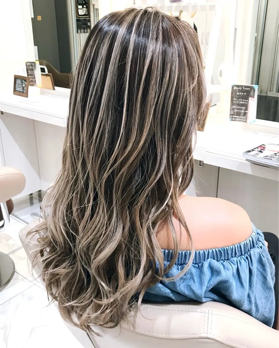 ロング カラー バレイヤージュ 髪質改善 レイヤーカット カット ヘアカラー トリートメント 山崎俊輔/髪質改善 /バレイヤージュのヘアスタイル