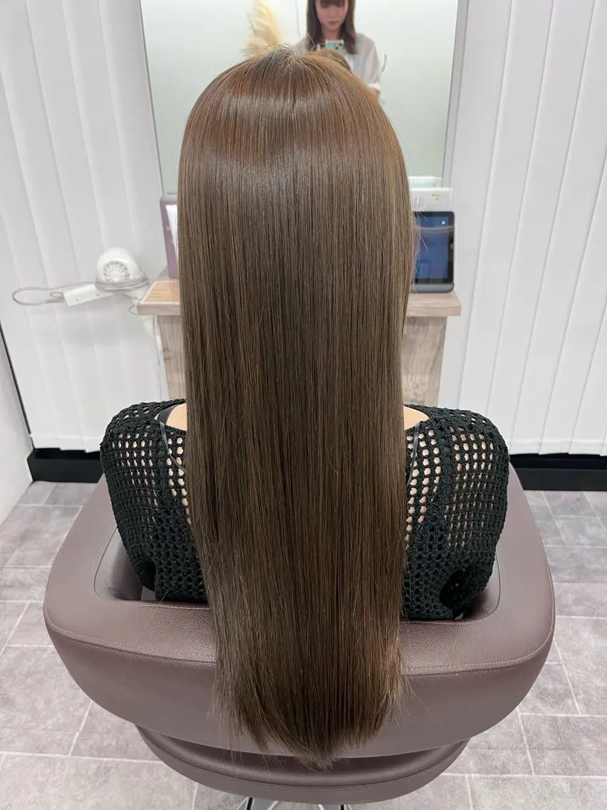 ロング カラー 内藤 友香のヘアスタイル