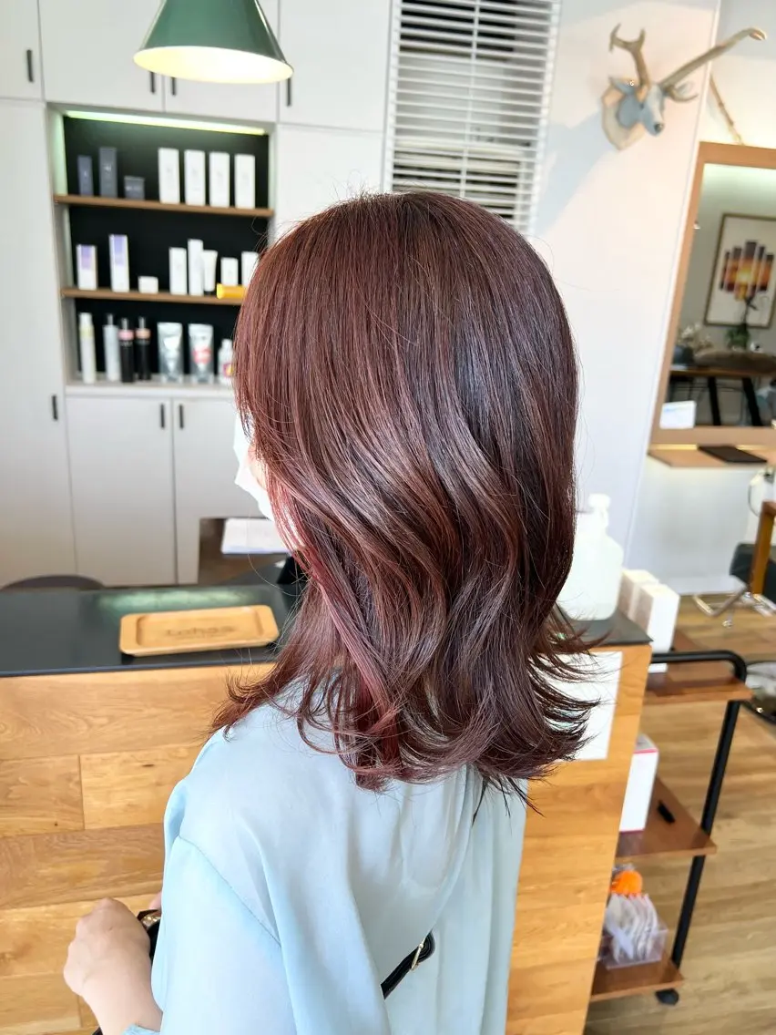 セミロング ヘアカラー 堀 望美のヘアスタイル