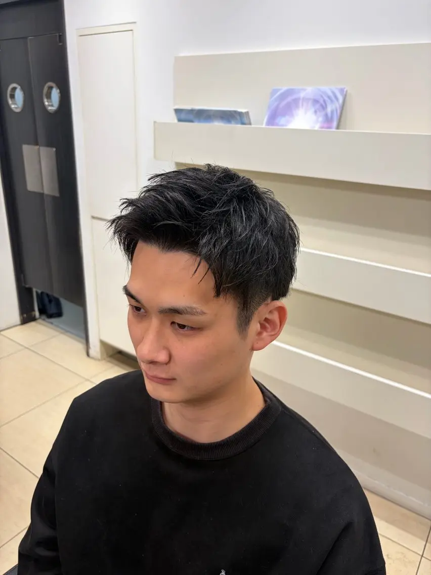 ショート カット 芦分 裕太のヘアスタイル