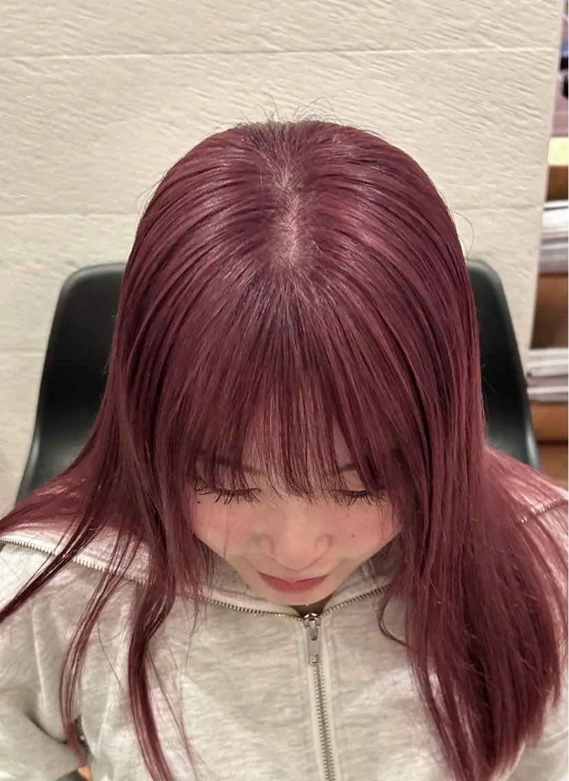 カラー ロングレイヤー ／米澤凌華のヘアスタイル