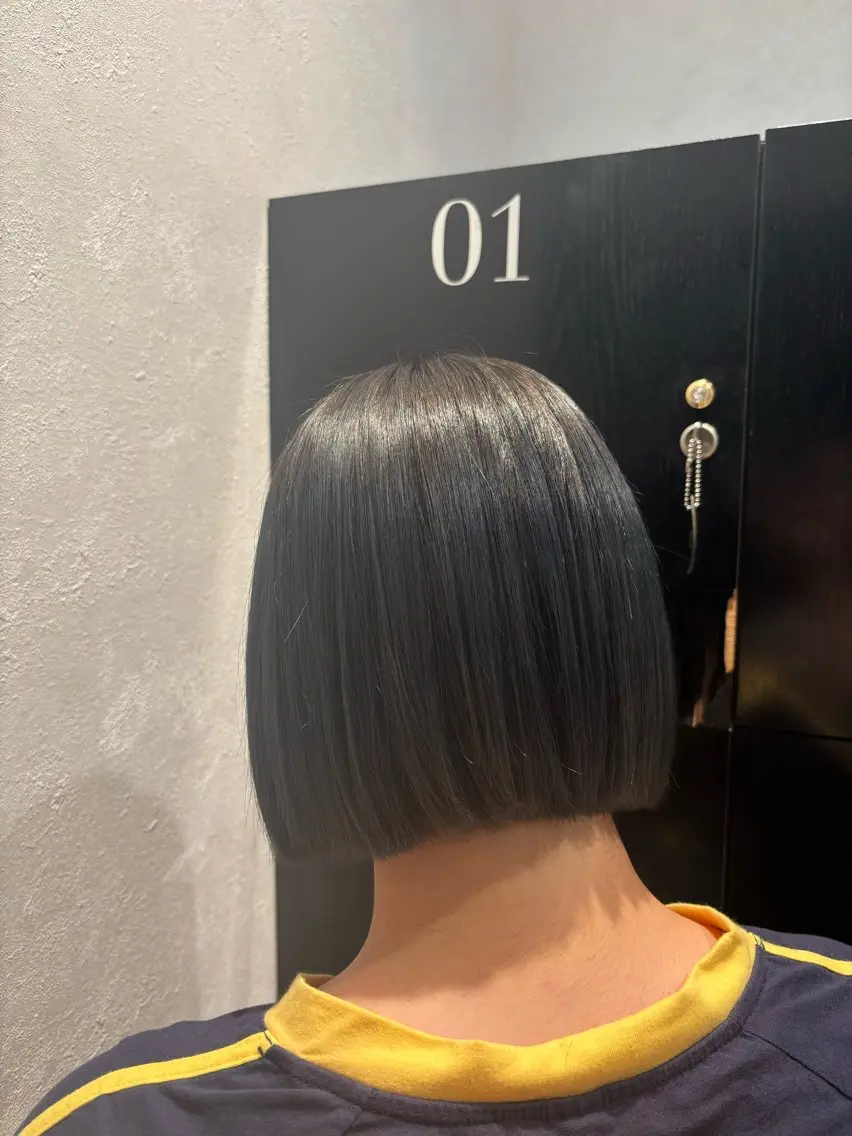 ミディアム ヘアカラー mana 🦖のヘアスタイル