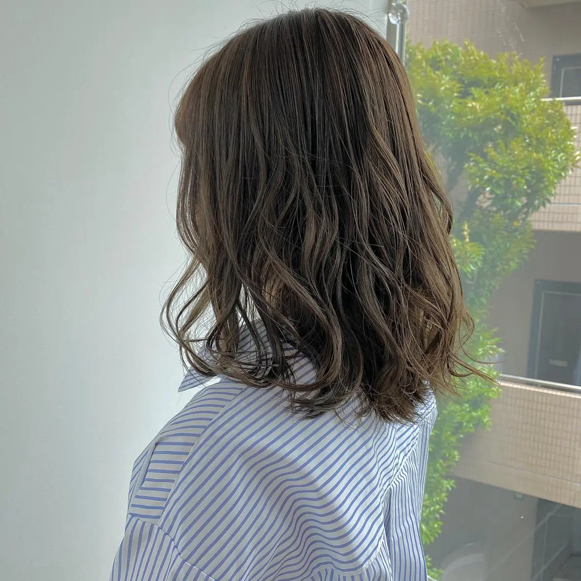 ミディアム カラー ベージュカラー オリーブベージュ 神奈川大学最寄り白楽 三本松巧のヘアスタイル