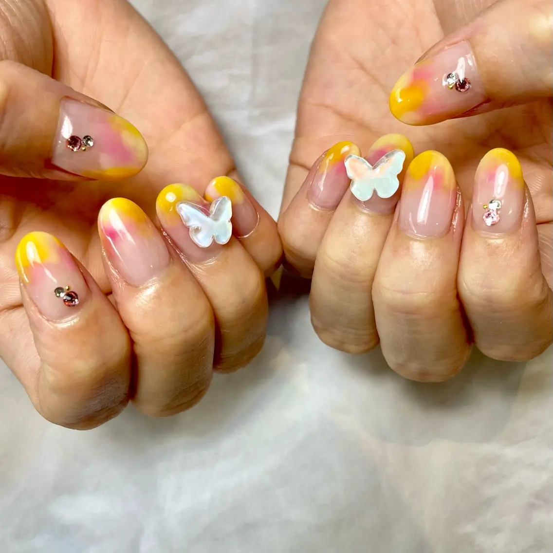 ネイル 持ち込み ニュアンスネイル オレンジ ハンドネイル Reflection marikoのネイルデザイン