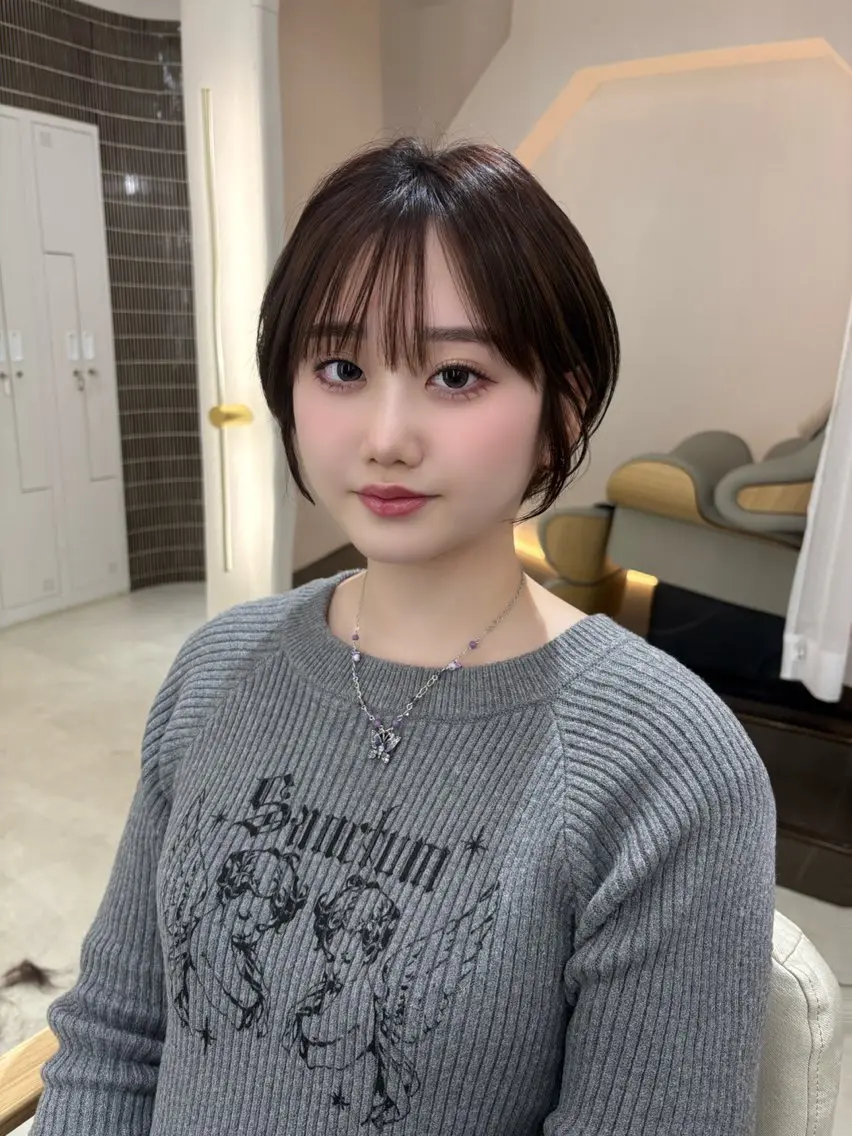 ショート ショートヘア ワンカールで決まる レイヤーカット‎🤍のヘアスタイル