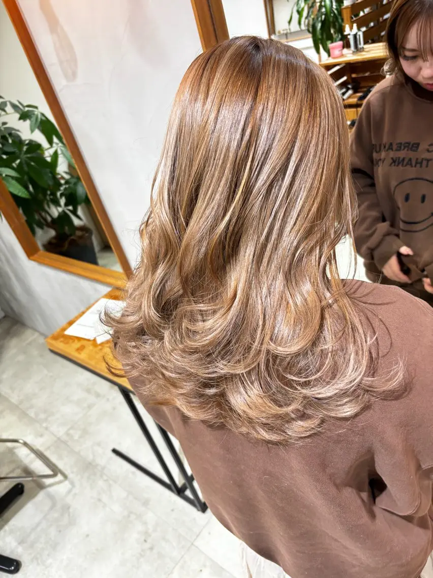 ミディアム カラー カット ヘアカラー トリートメント Lino by hoNuaのヘアスタイル