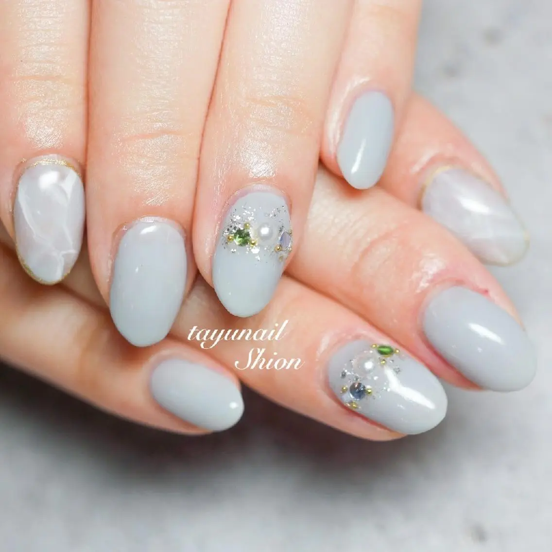 ネイル ブルー ジェルネイル キラキラネイル ラメ(グリッター) 大理石ネイル(マーブル) ネイルサロン 【たゆnail】のネイルデザイン
