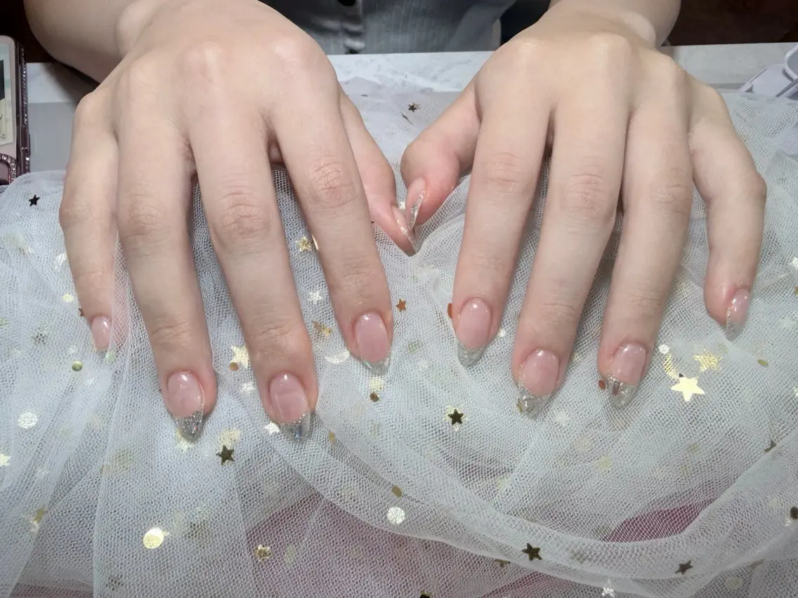 ネイル フレンチネイル ガラスフレンチ ハンドネイル U.MI Nail ミカのネイルデザイン