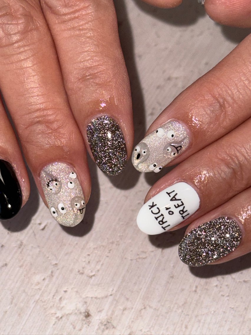 ネイル ハロウィン ニュアンスネイル ハンドネイル nailroom amyのネイルデザイン