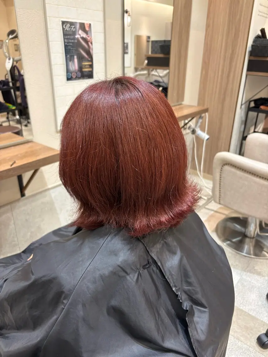 カラー レッドカラー KASUMI  ྀི ﾓﾃﾞﾙ募集のヘアスタイル