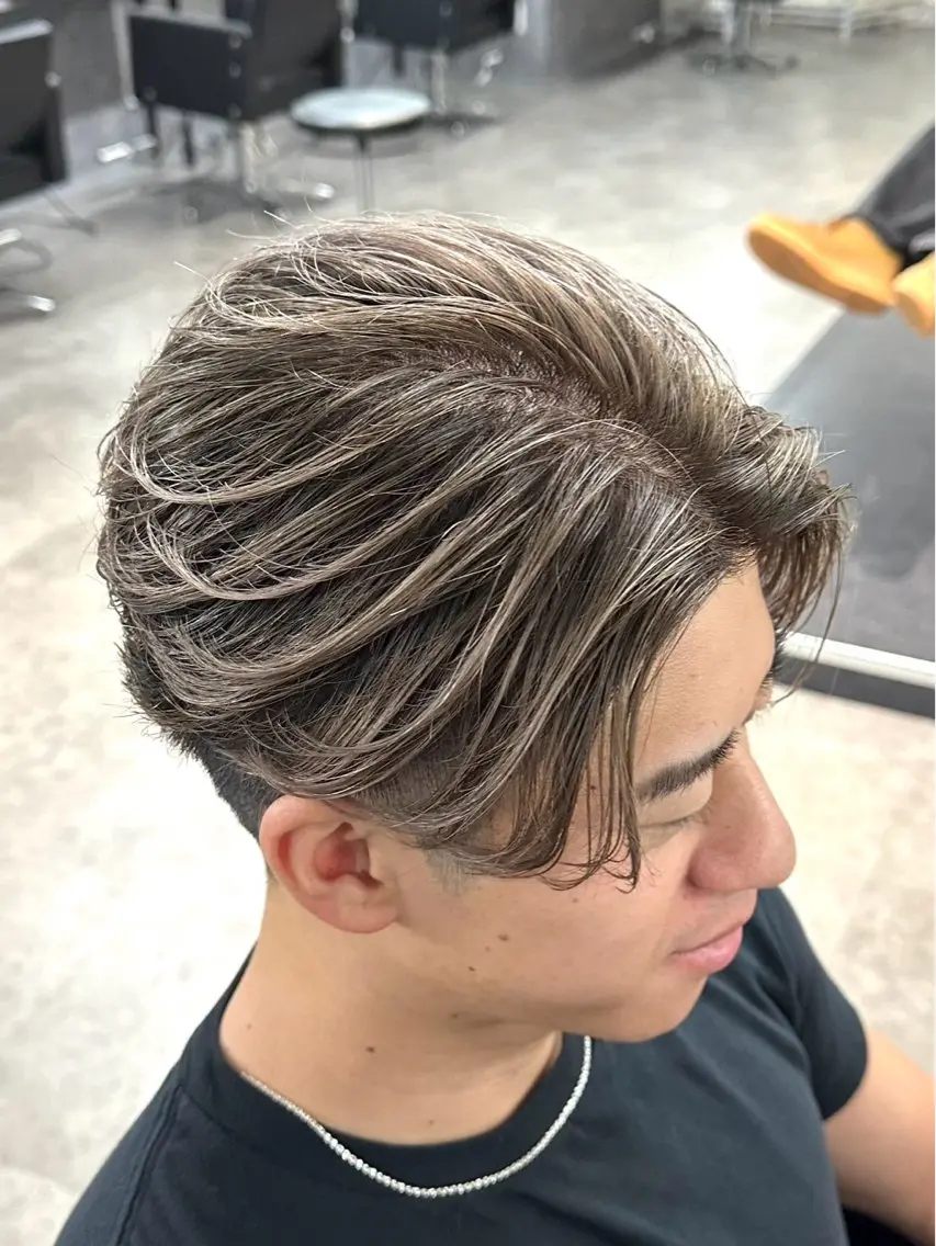 パーマ メンズ ハイトーンカラー りゅうたのヘアスタイル