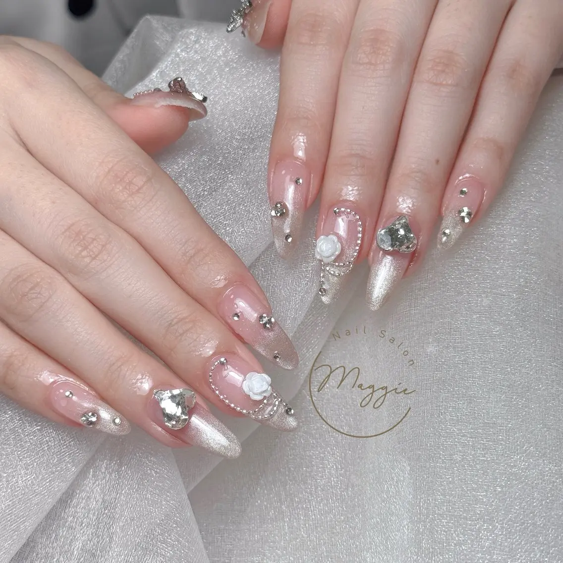 ネイル Maggie Nail🦩のネイルデザイン